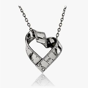 Silver color  Heart-Shaped Ruler Necklace